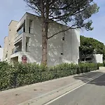 Pinegrove Apartment